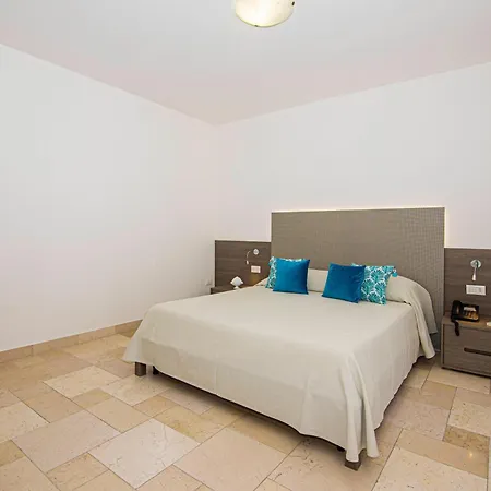 Marelive - Cdshotels Torre dell'Orso Exterior foto